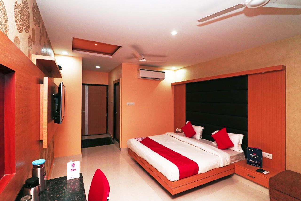 Capital O Hotel Sapphire Inn Gorakhpur Exterior foto